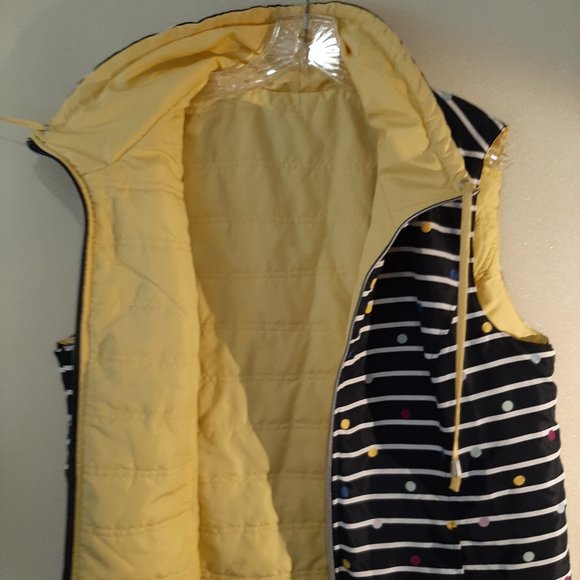 Women's Large Vest - Picture 3 of 5